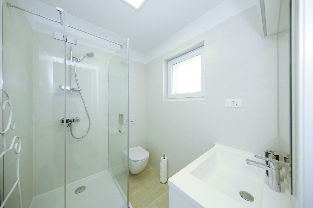 Valadar Apartments Privlaka  Bagian luar foto