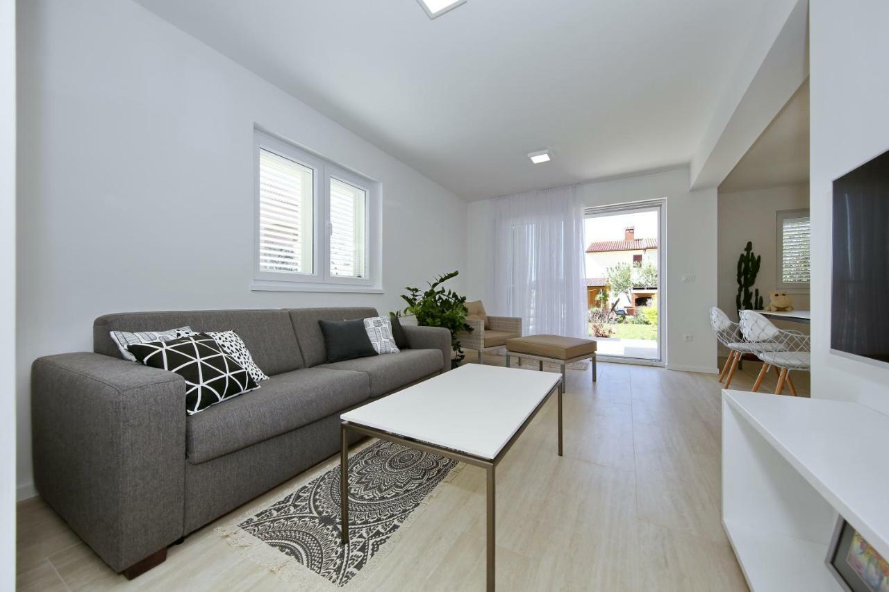 Valadar Apartments Privlaka  Bagian luar foto