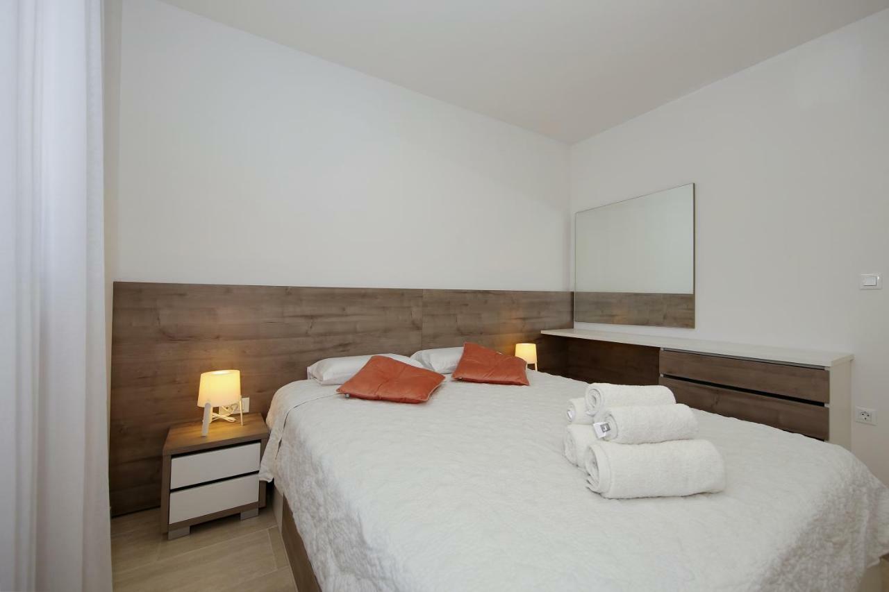 Valadar Apartments Privlaka  Bagian luar foto